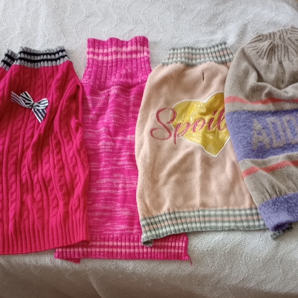 🎉 HOST PICK 🎉 Set Of Pink And Grey Dog Sweaters